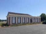 2211 Façade 2