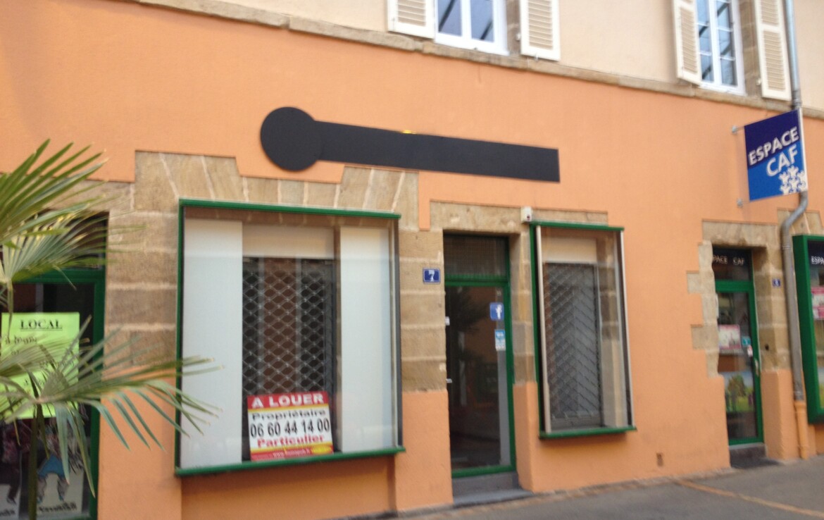 3215-Facade