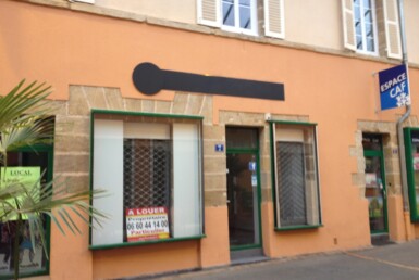 3215-Facade